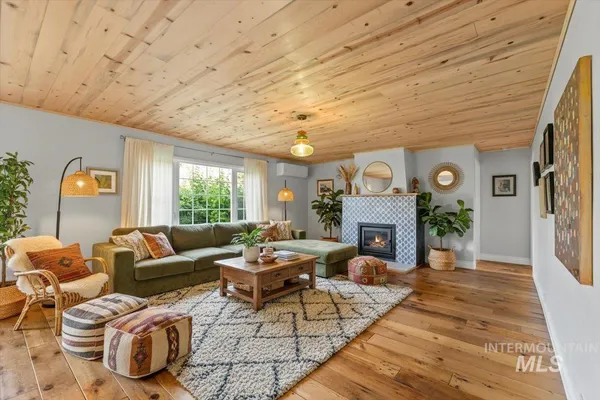 $695,000 | 11980 N Highway, Horseshoe Bend, ID 83629