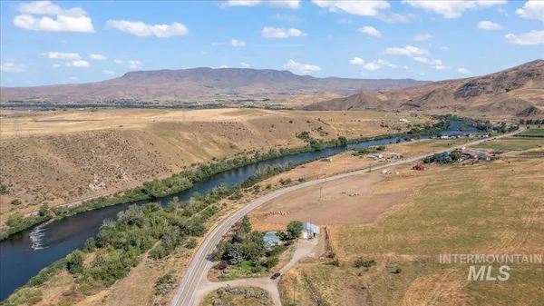 $695,000 | 11980 N Highway, Horseshoe Bend, ID 83629