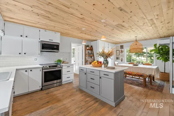 $695,000 | 11980 N Highway, Horseshoe Bend, ID 83629
