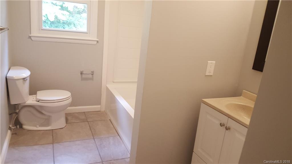 5087 Springhaven Drive Conover, NC 28613 - Photo 16 of 19 Gallery Image 16