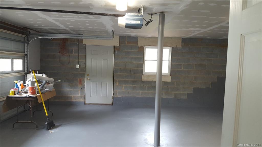 5087 Springhaven Drive Conover, NC 28613 - Photo 18 of 19 Gallery Image 18
