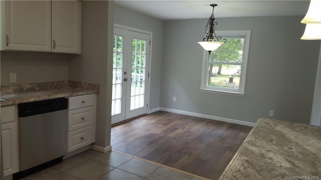 5087 Springhaven Drive Conover, NC 28613 - Photo 6 of 19 Gallery Image 6
