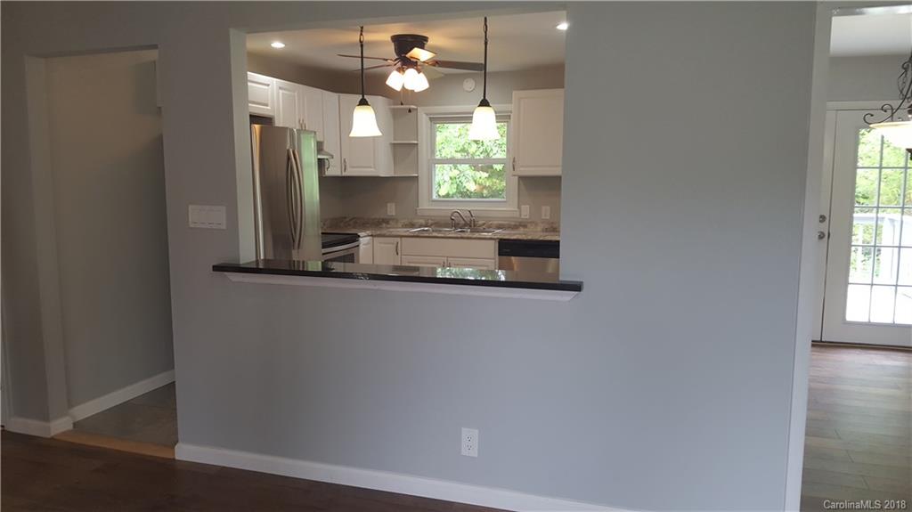 5087 Springhaven Drive Conover, NC 28613 - Photo 10 of 19 Gallery Image 10
