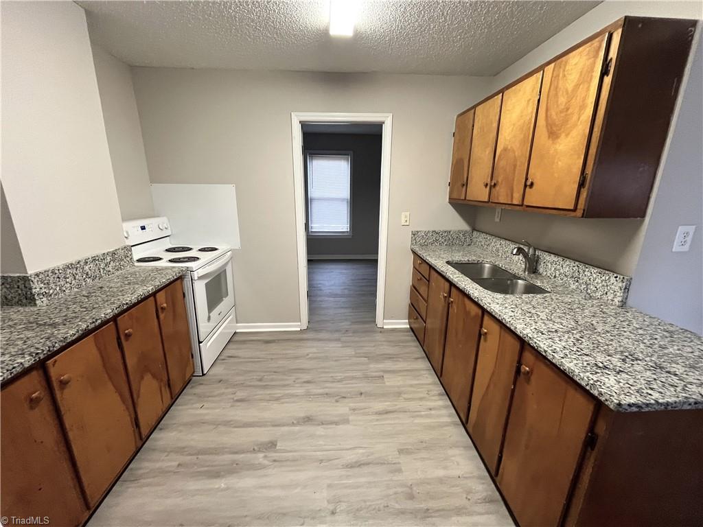 1001 Lane Street Reidsville, NC 27320 - Photo 2 of 5