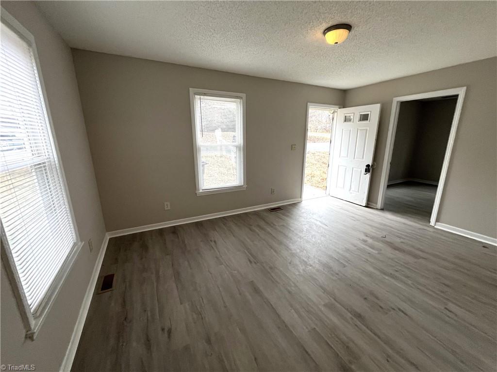 1001 Lane Street Reidsville, NC 27320 - Photo 4 of 5