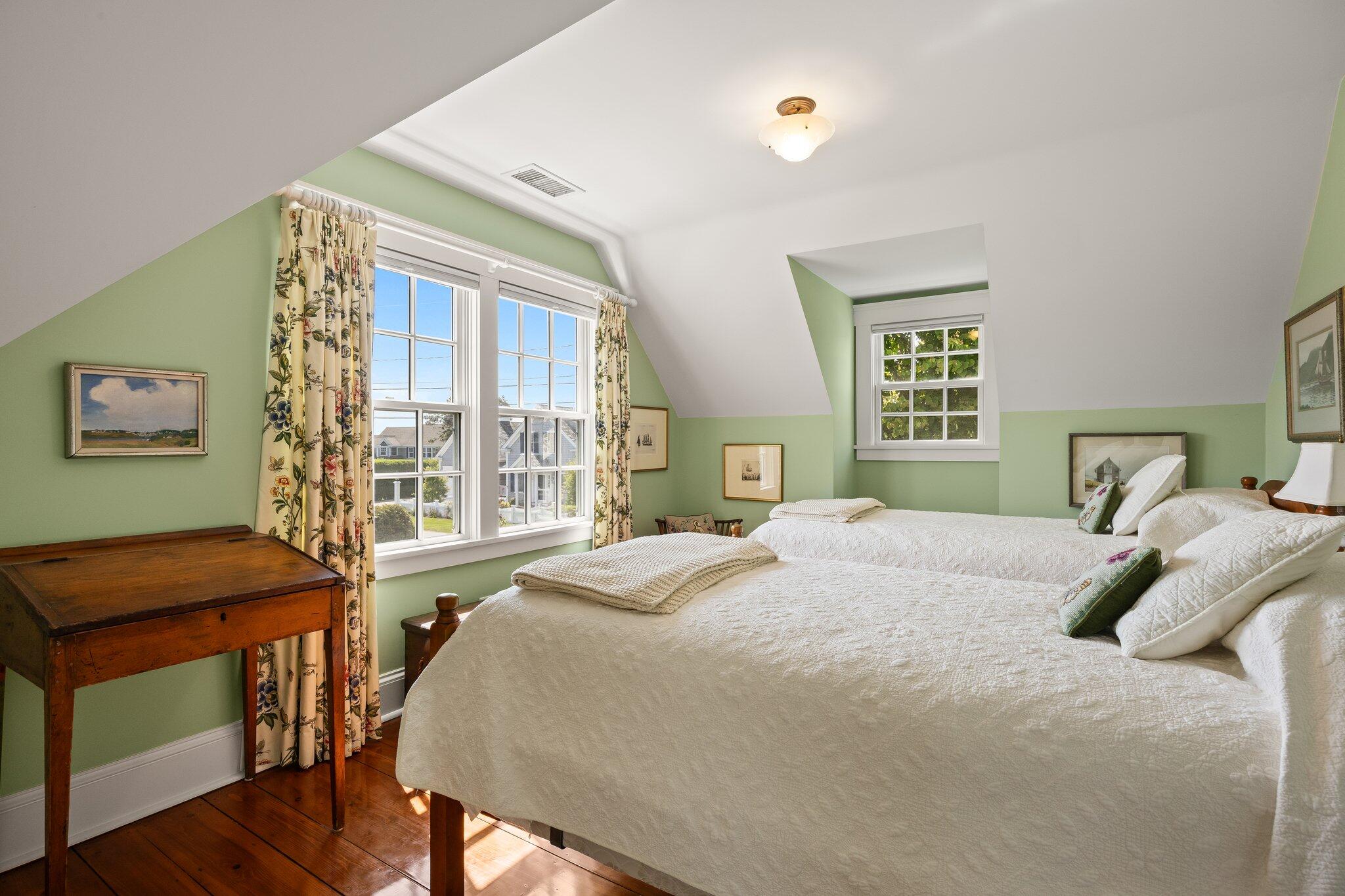 92 Barcliff Avenue Chatham, MA 02633 - Photo 18 of 53 34-web-or-mls-92-barcliff-ave