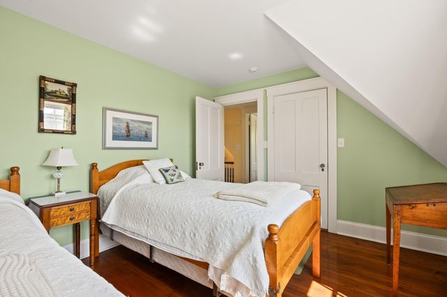 $3,500,000 | 92 Barcliff Avenue, Chatham, MA 02633