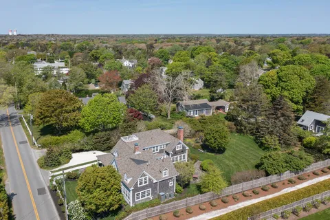 $3,500,000 | 92 Barcliff Avenue, Chatham, MA 02633