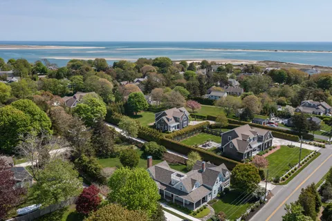$3,500,000 | 92 Barcliff Avenue, Chatham, MA 02633