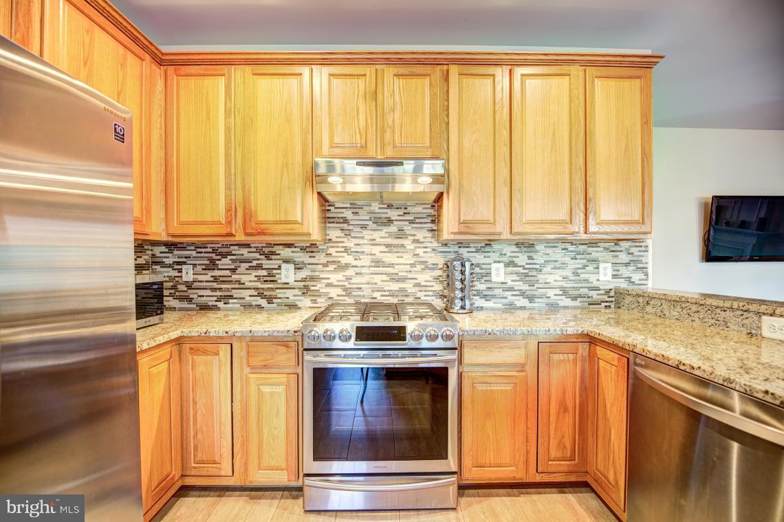 2451 Leyland Ridge Road Oak Hill, VA 20171 - Photo 19 of 54 Gallery Image 19