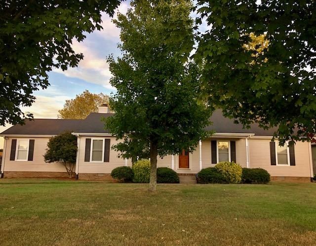 638 Brinkley Road Murfreesboro, TN 37128 - Photo 2 of 20 Gallery Image 2