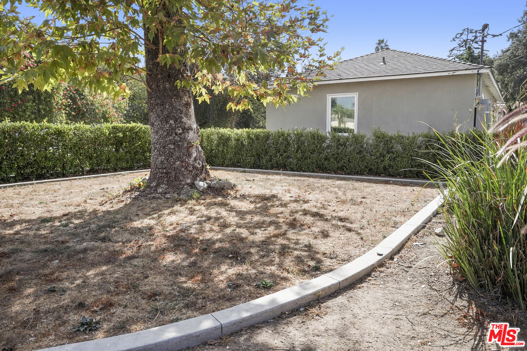 1201 Columbia Place Pasadena, CA 91105 - Photo 16 of 23