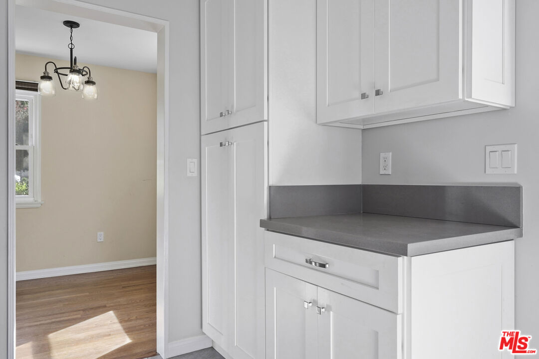 1201 Columbia Place Pasadena, CA 91105 - Photo 8 of 23