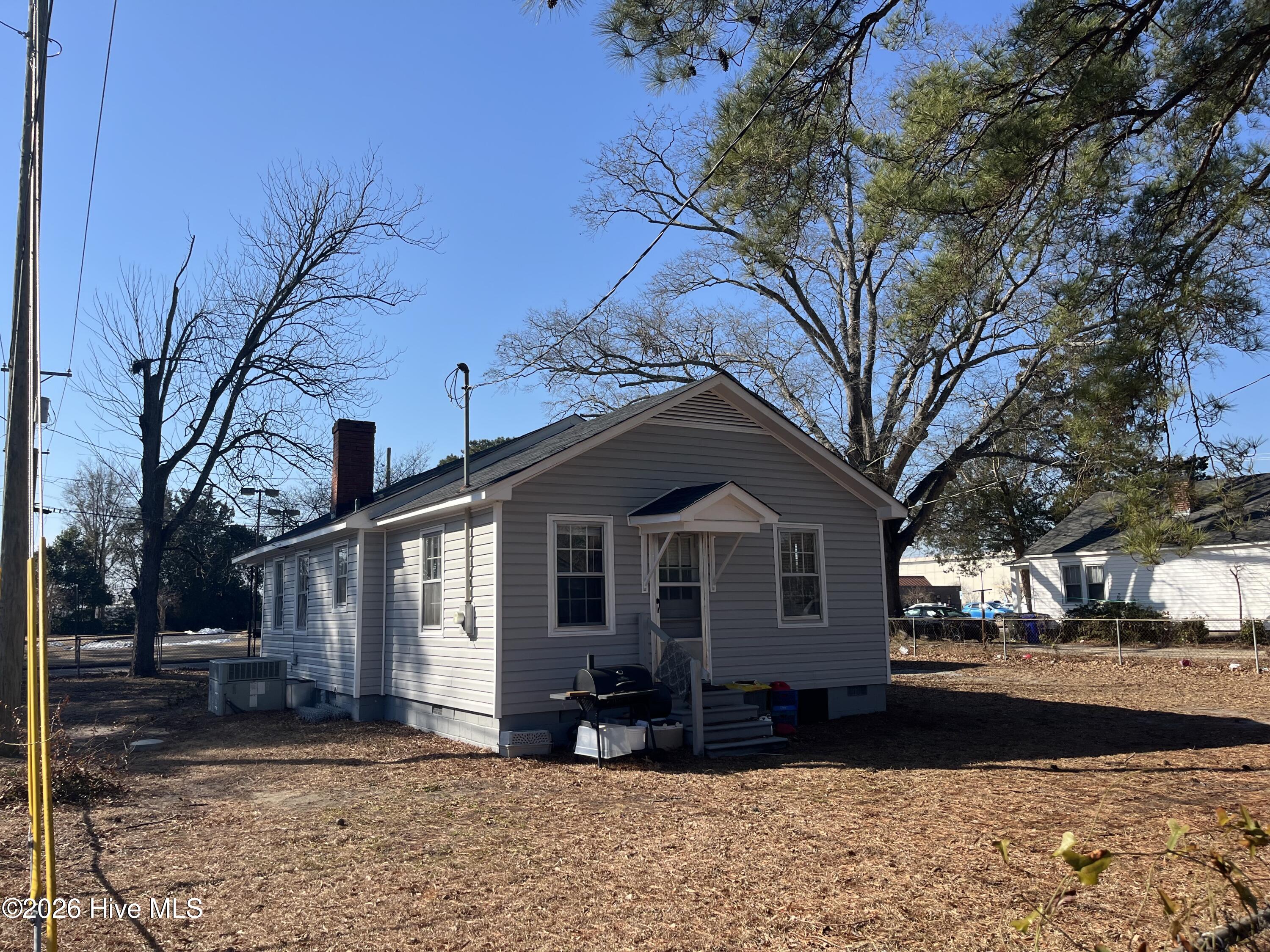 701 Hardee Road Kinston, NC 28504 - Photo 35 of 43 Back