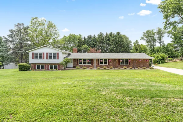 $739,900 | 3318 Lowell Lane, Ijamsville, MD 21754