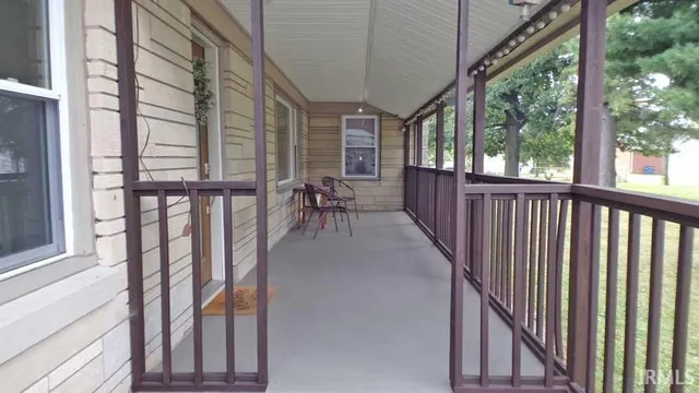 $334,900 | 105 Wolfe Street, Oaktown, IN 47561