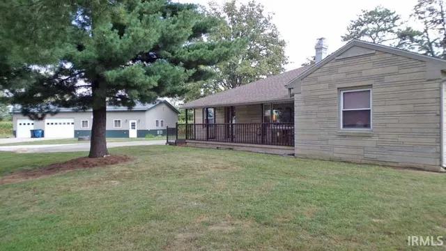 $334,900 | 105 Wolfe Street, Oaktown, IN 47561