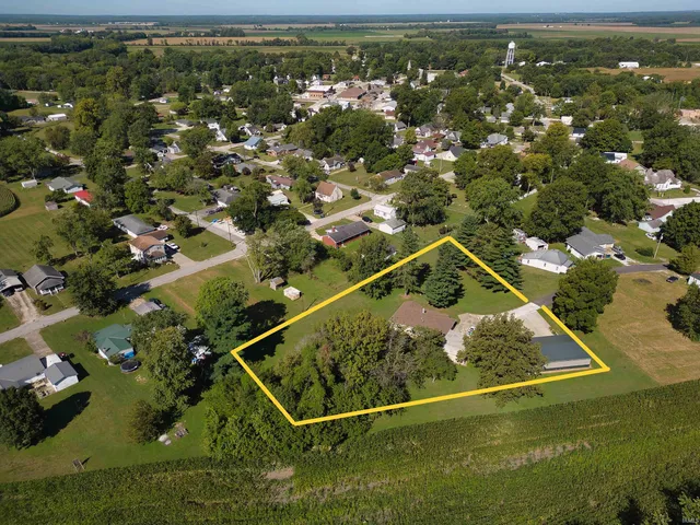 $334,900 | 105 Wolfe Street, Oaktown, IN 47561