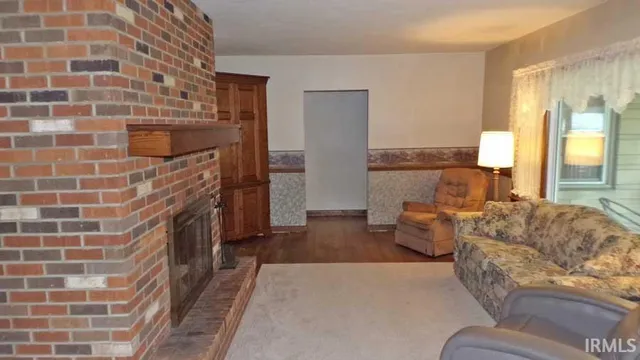 $334,900 | 105 Wolfe Street, Oaktown, IN 47561