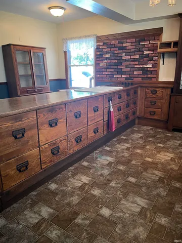 $334,900 | 105 Wolfe Street, Oaktown, IN 47561