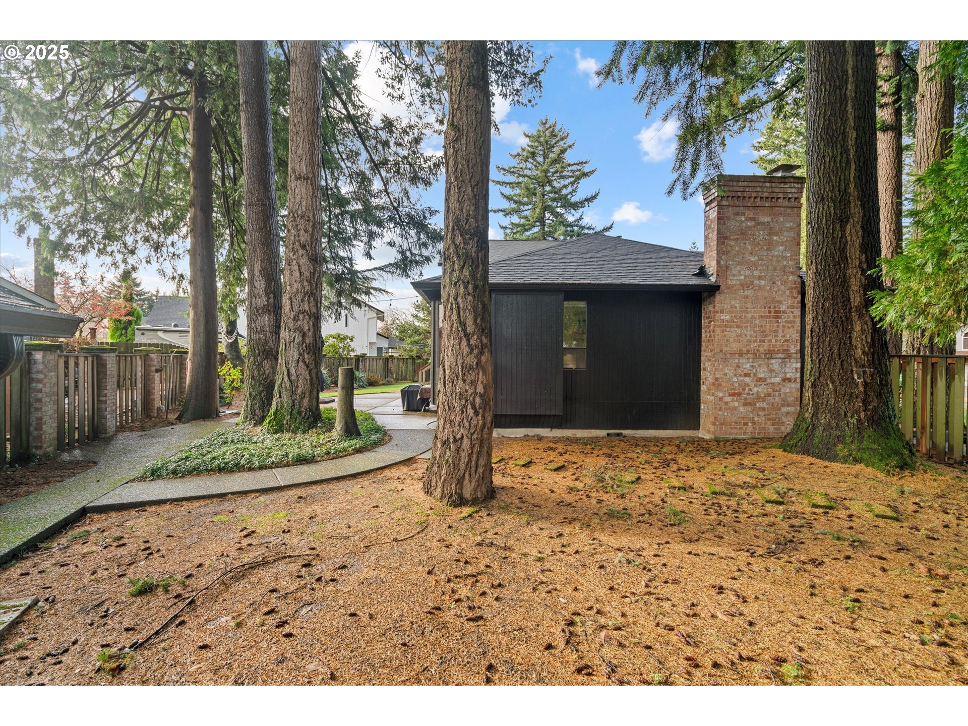 1720 Northwest Towle Court Gresham, OR 97030 - Photo 40 of 43