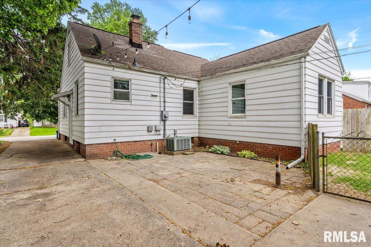 2639 South 8th Street Springfield, IL 62703 - Photo 26 of 28