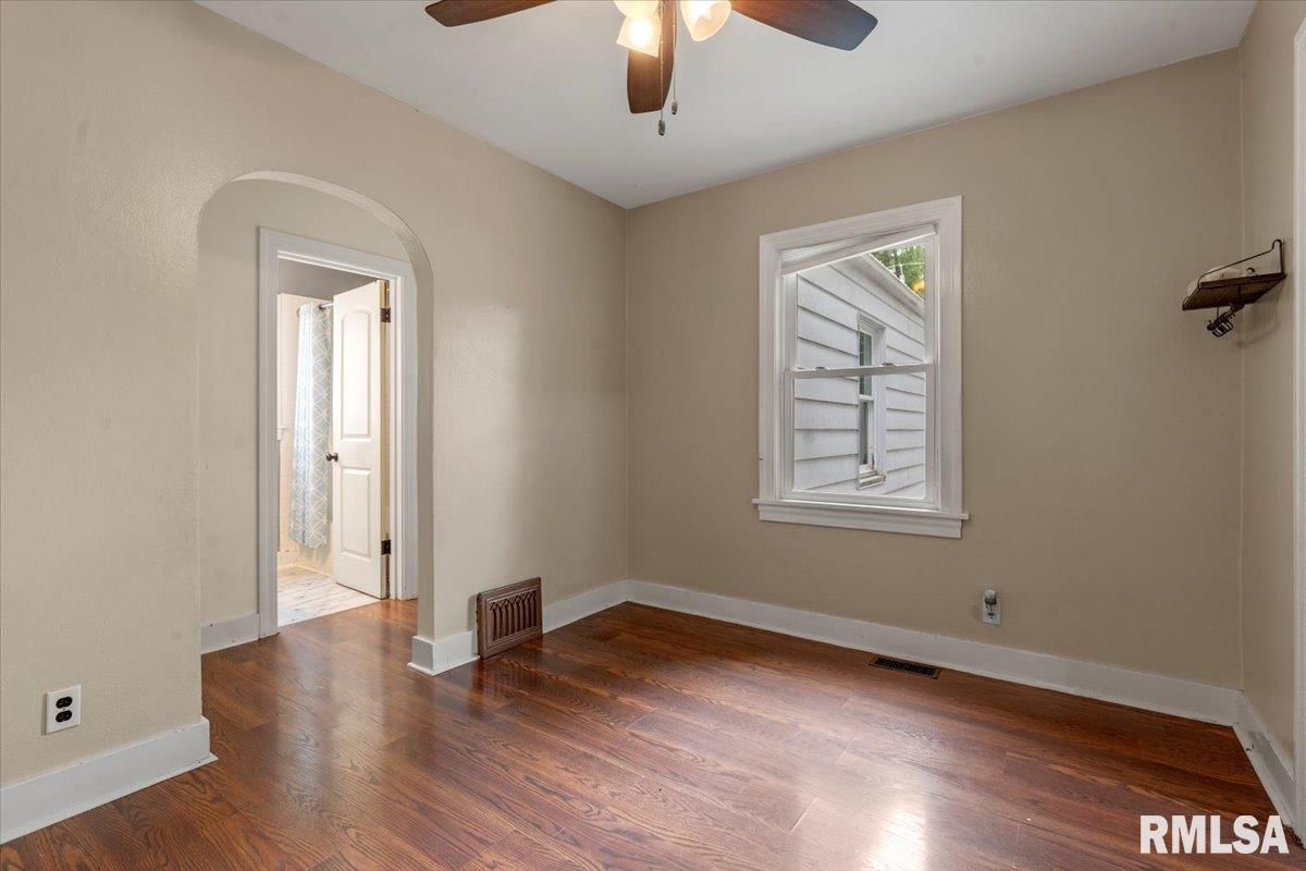 2639 South 8th Street Springfield, IL 62703 - Photo 6 of 28