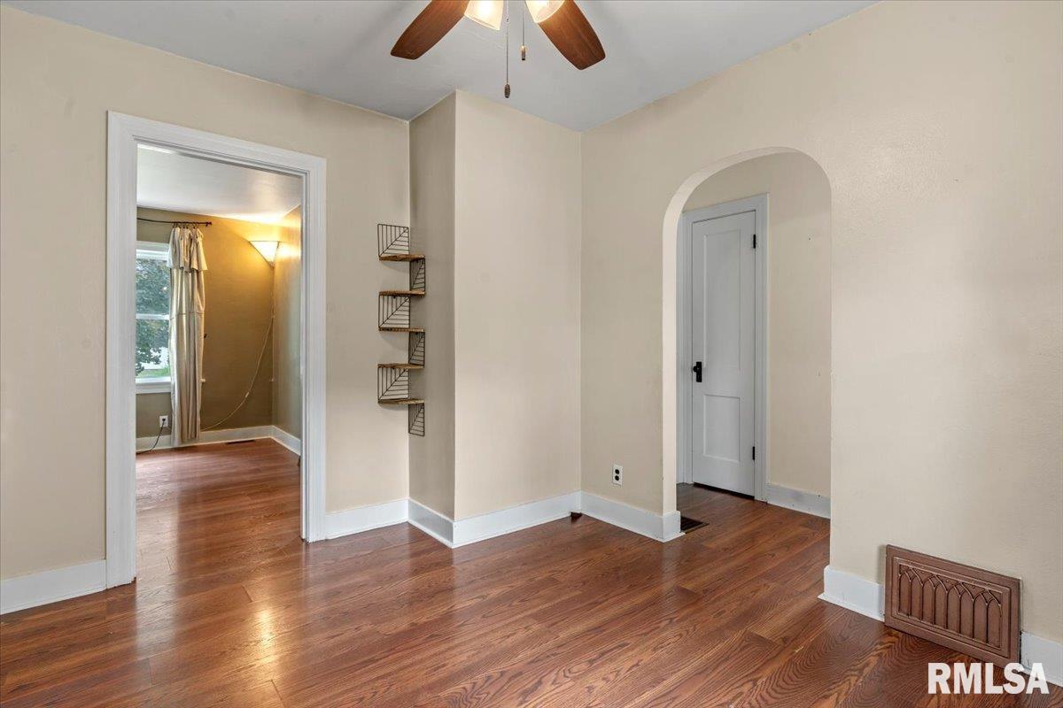 2639 South 8th Street Springfield, IL 62703 - Photo 8 of 28