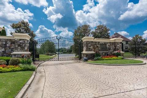 $2,000,000 | 1629 Lookout Circle, Waxhaw, NC 28173