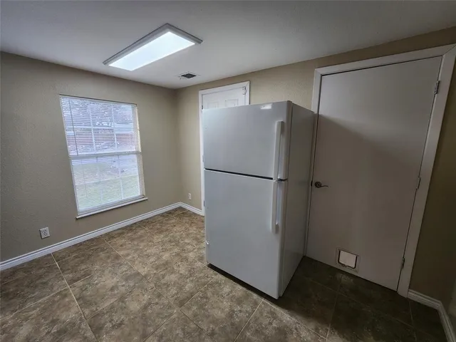 $1,650 | 233 Texas Street, Cedar Hill, TX 75104