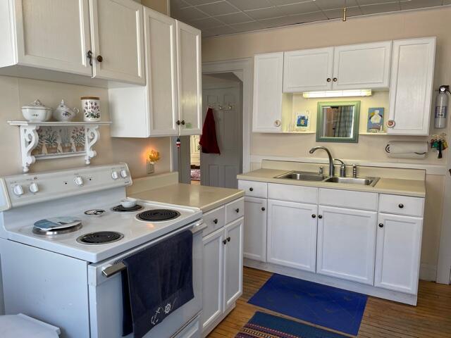 1 Green Street Castine, ME 04421 - Photo 12 of 32 Kitchen