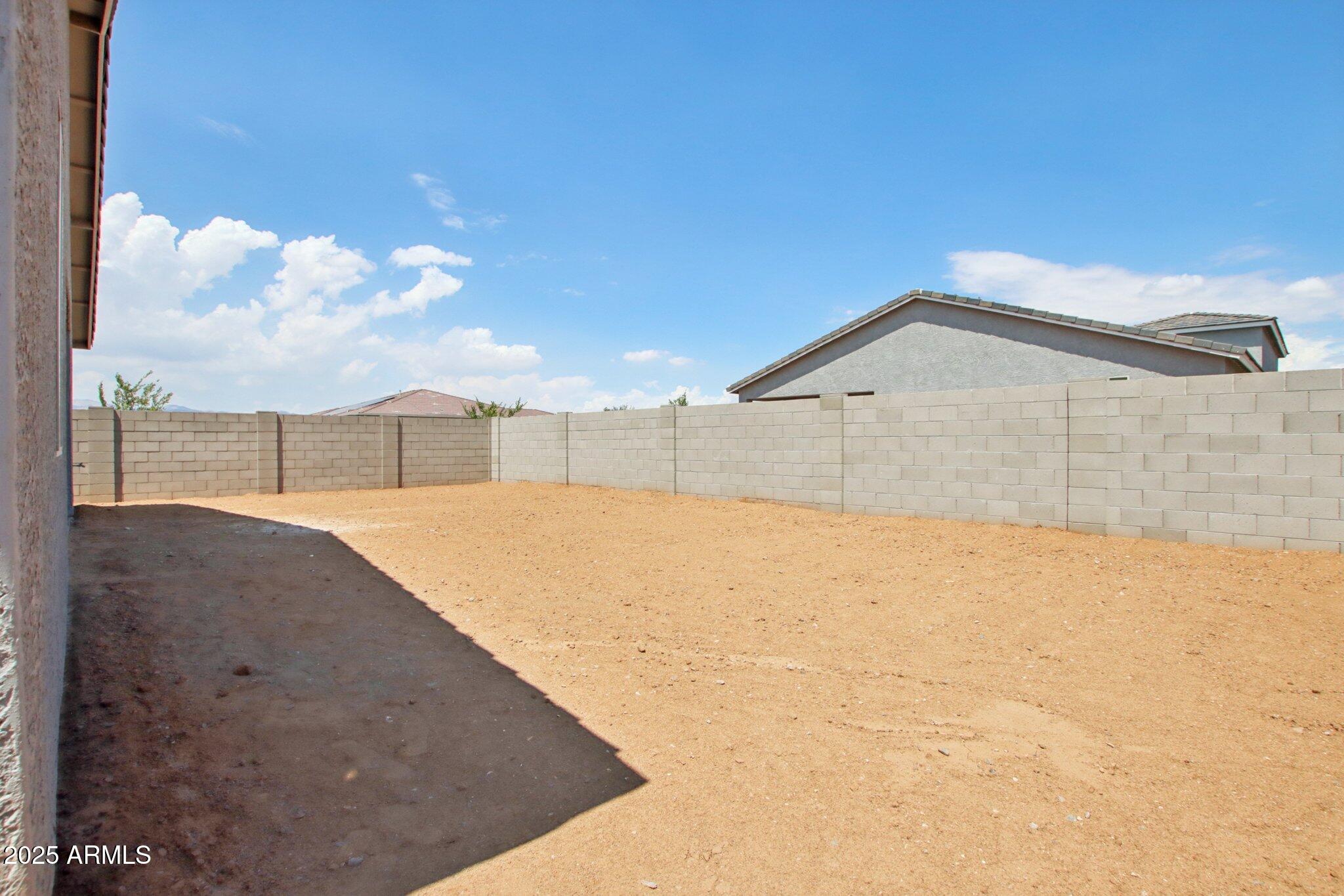 15734 West Brown Street Waddell, AZ 85355 - Photo 41 of 61 41-web-or-mls-W Brown St-S2708-041