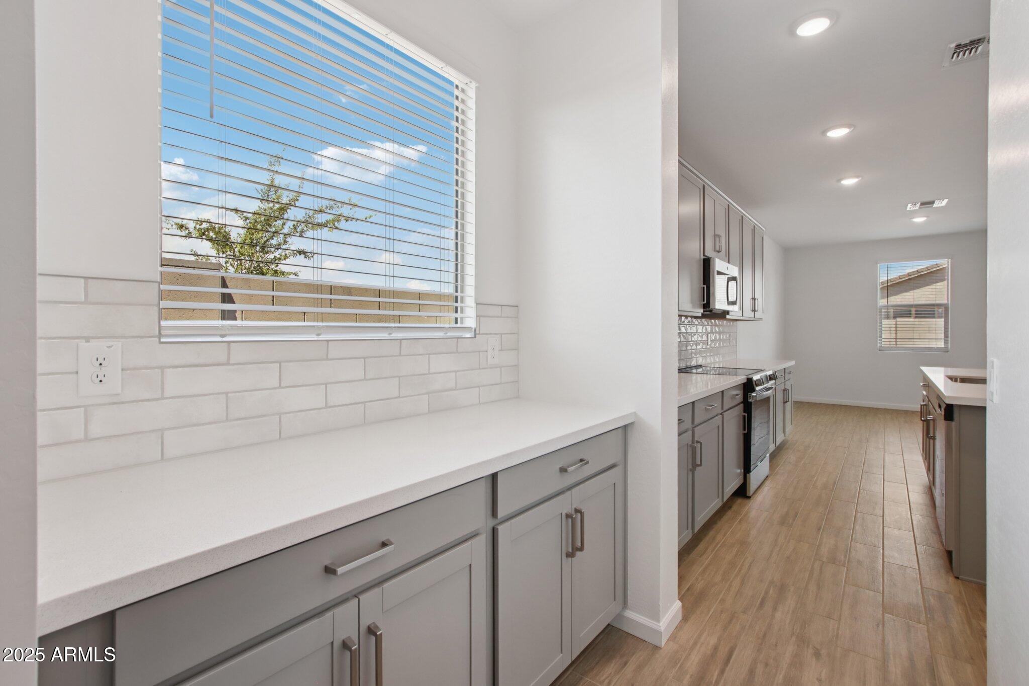 15734 West Brown Street Waddell, AZ 85355 - Photo 9 of 61 9-web-or-mls-W Brown St-S2708-009