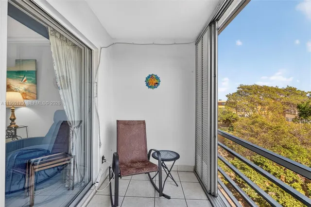 $85,000 | 2900 Northwest 47th Terrace, Unit 405B, Lauderdale Lakes, FL 33313