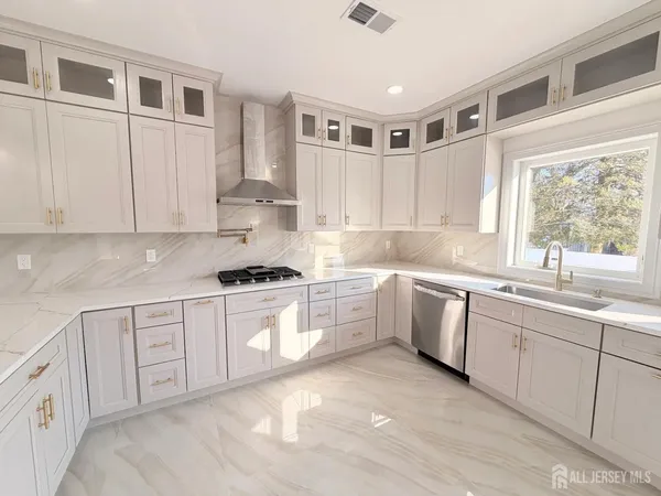 $1,099,000 | 46 Foyer Street, Edison, NJ 08817