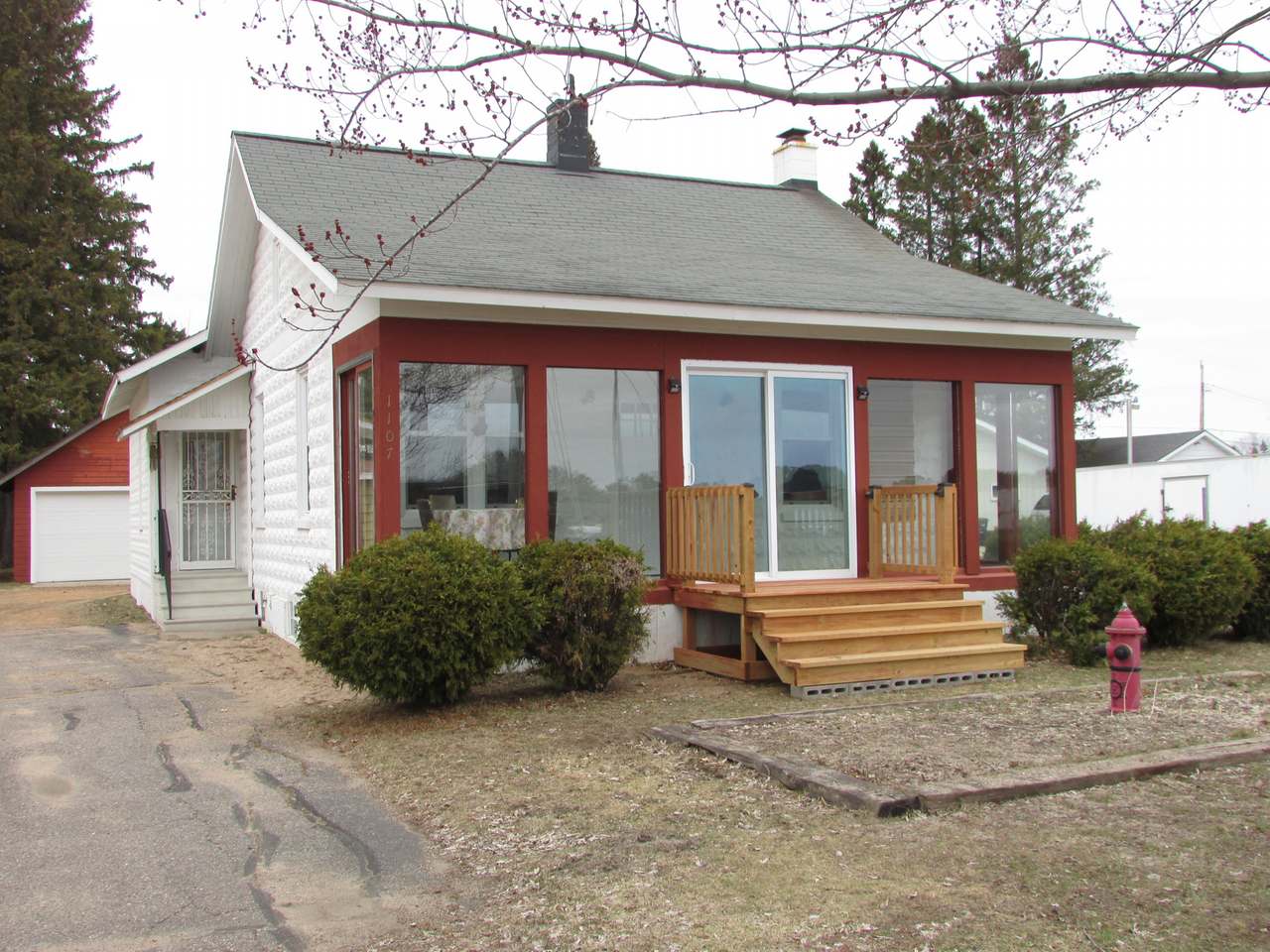 1107 Coon Street Rhinelander, WI 54501 - Photo 2 of 23 Gallery Image 2