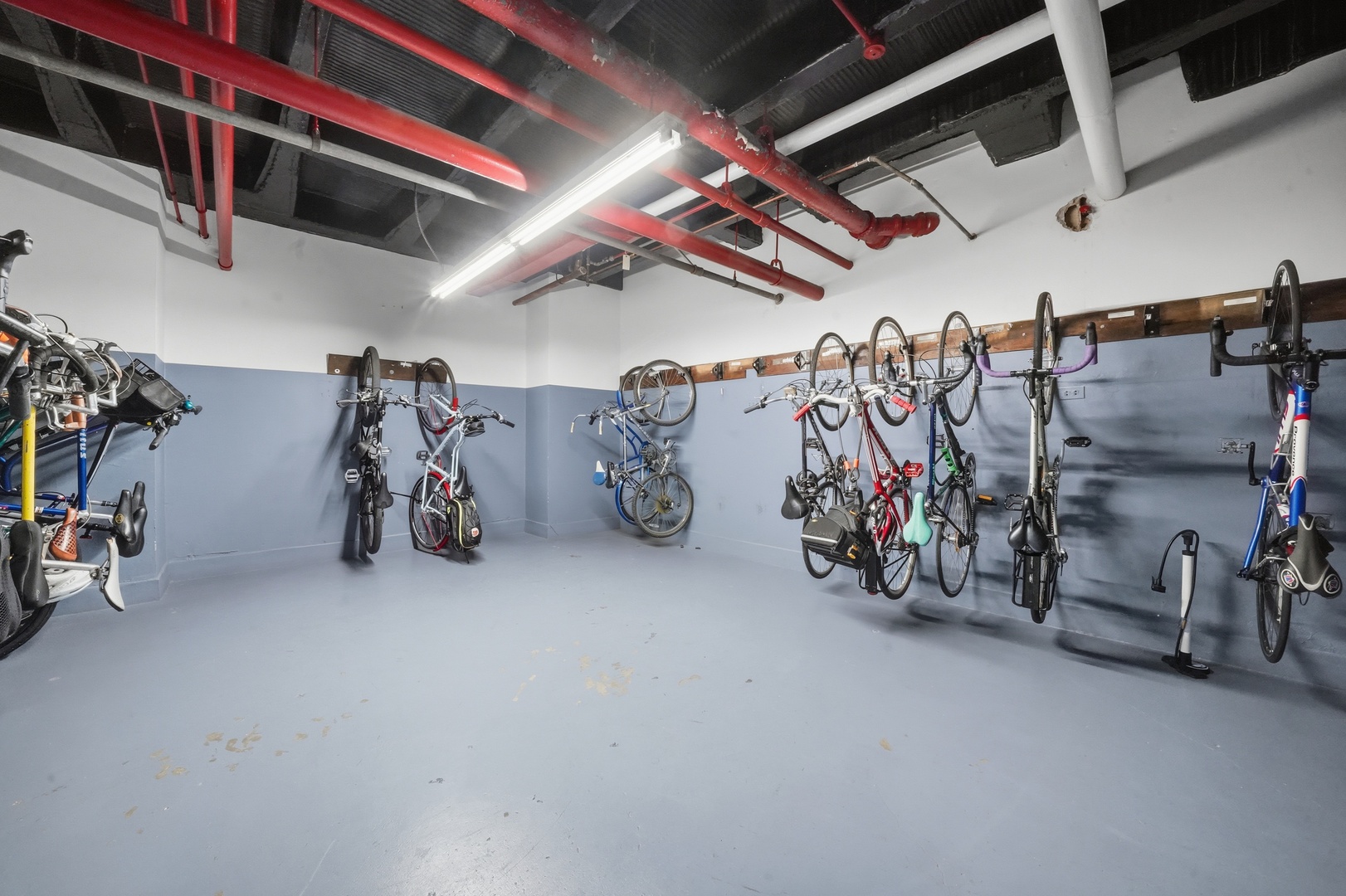 6101 North Sheridan Road, Unit 12E Chicago, IL 60660 - Photo 23 of 32