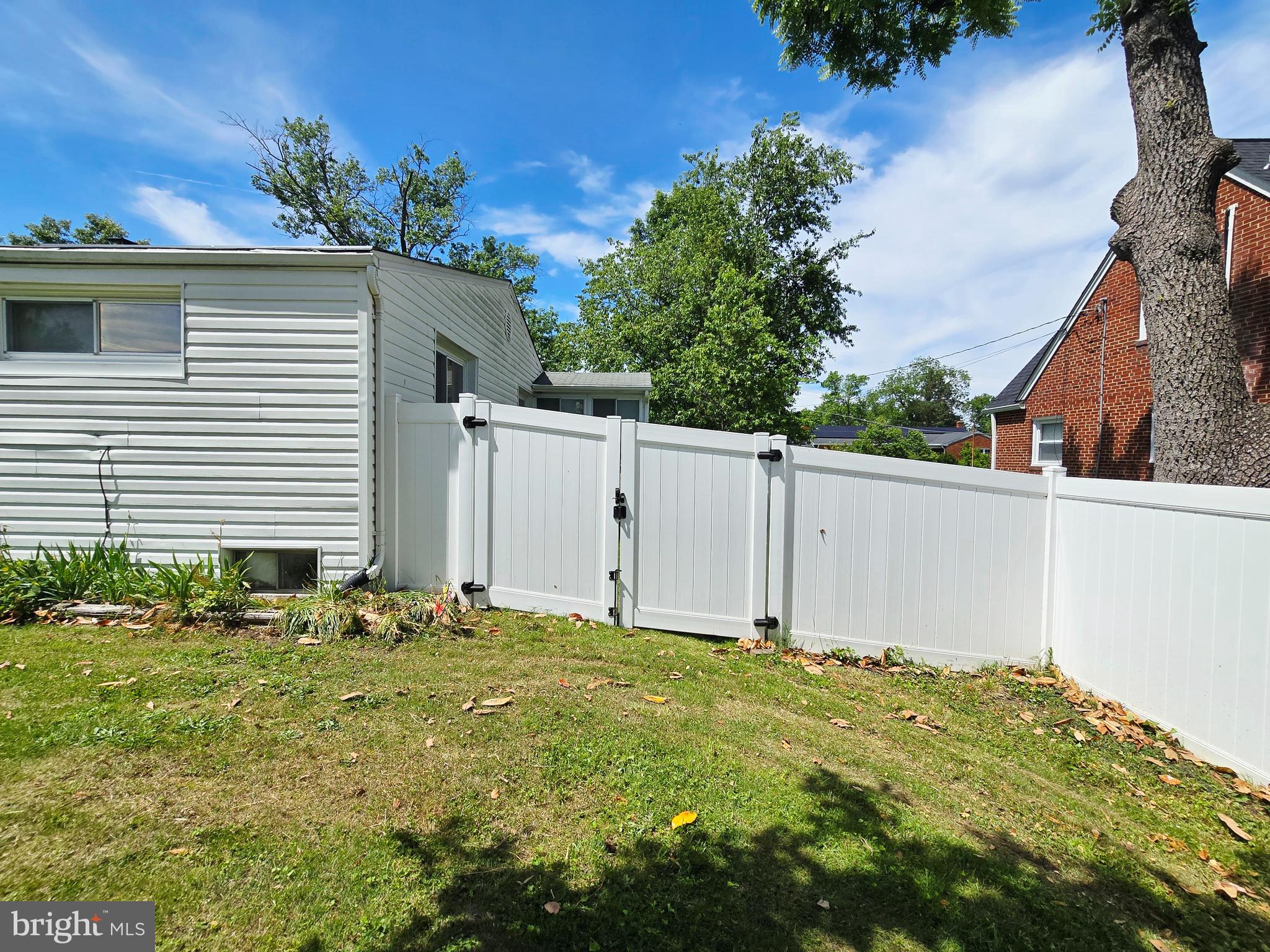 6103 Manor Road Clinton, MD 20735 - Photo 46 of 48 a view of a backyard