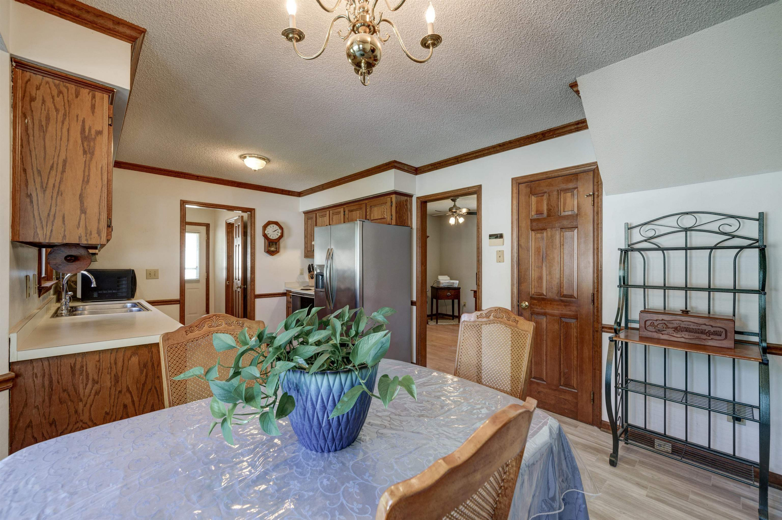429 South Meadow Road Raleigh, NC 27603 - Photo 8 of 44 Breakfast Area
