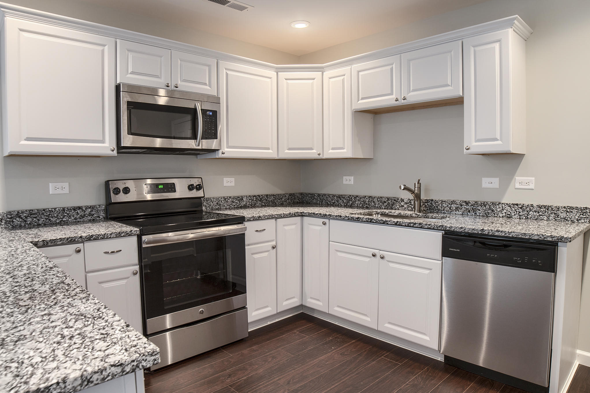 117 Rahway Road Goose Creek, SC 29445 - Photo 16 of 42 Kitchen 8