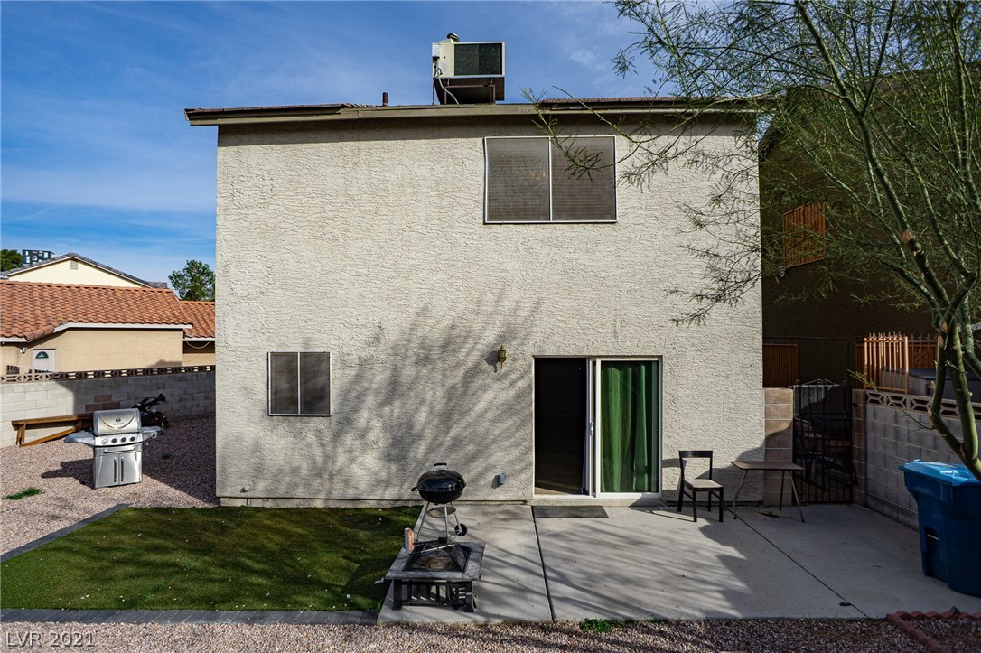 1017 Wilson Cliffs Road Las Vegas, NV 89128 - Photo 17 of 41
