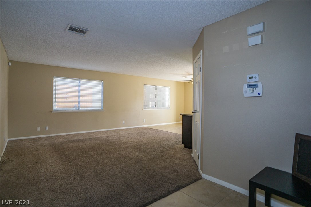 1017 Wilson Cliffs Road Las Vegas, NV 89128 - Photo 3 of 41