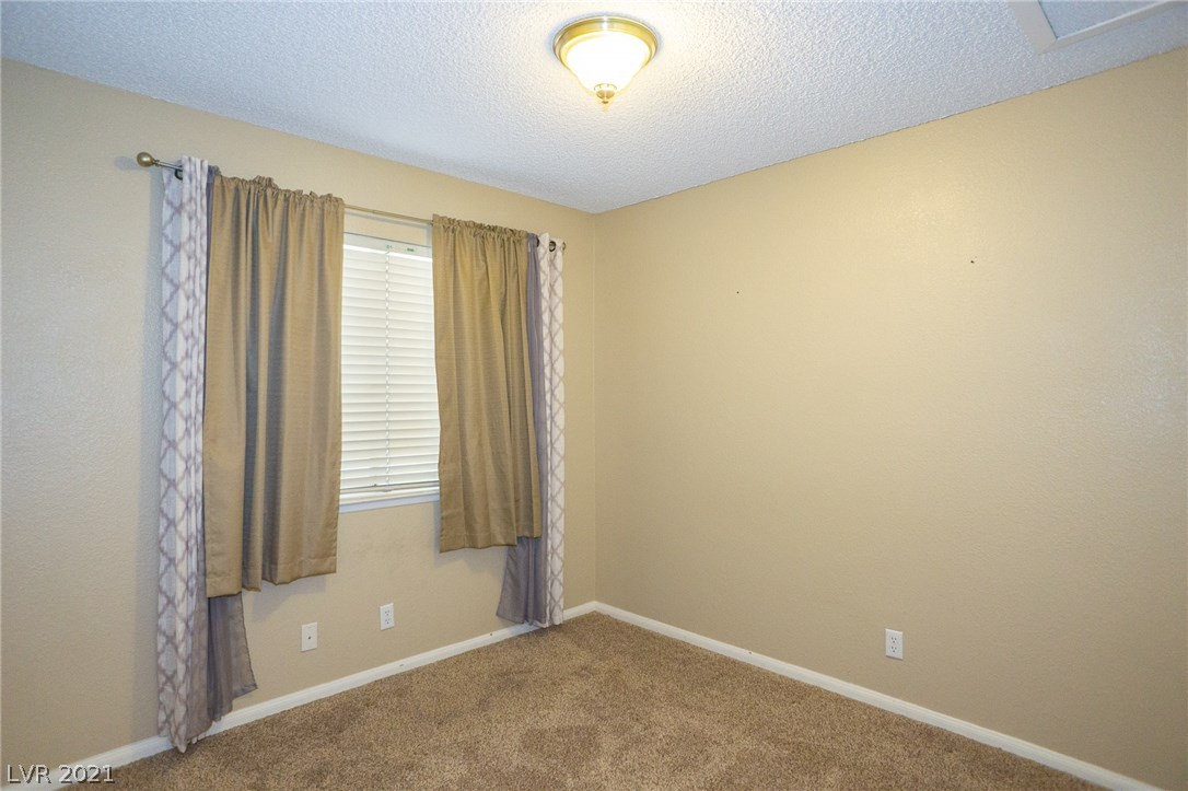 1017 Wilson Cliffs Road Las Vegas, NV 89128 - Photo 34 of 41