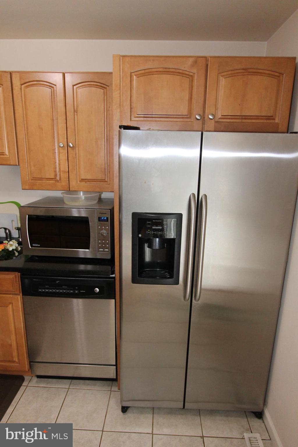 386 Bolton Road East Windsor, NJ 08520 - Photo 14 of 30 Gallery Image 14