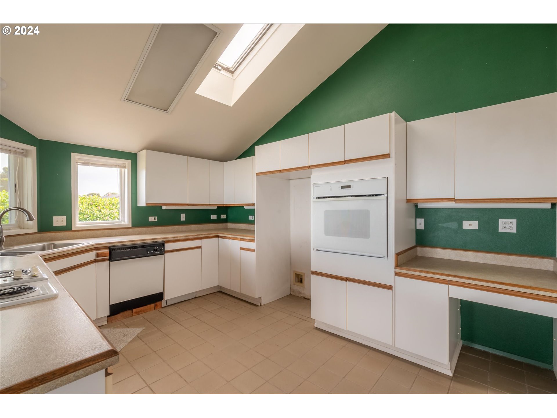2392 Beach Loop Road Bandon, OR 97411 - Photo 15 of 42 Gallery Image 15