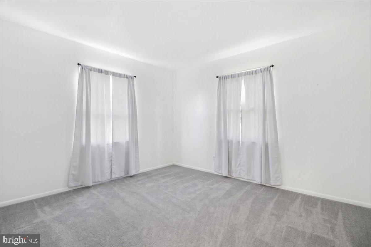 15421 Oakland Road Goldsboro, MD 21636 - Photo 12 of 20 a view of an empty room with closet area