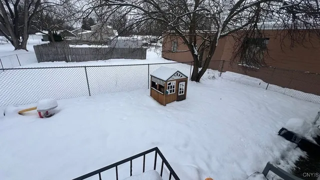 $289,900 | 402 Buckley Road, Salina, NY 13088