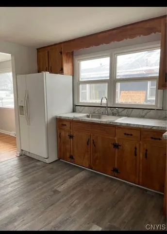 $289,900 | 402 Buckley Road, Salina, NY 13088