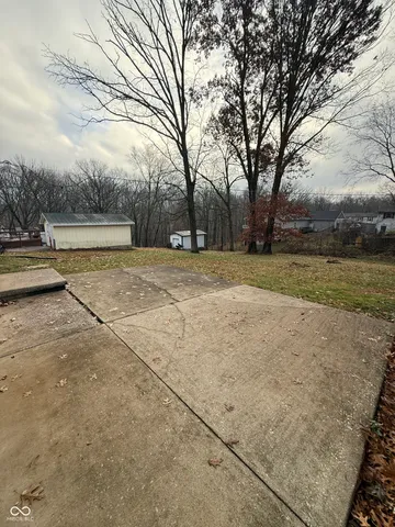 $195,000 | 104 Quiet Lane, Oolitic, IN 47451