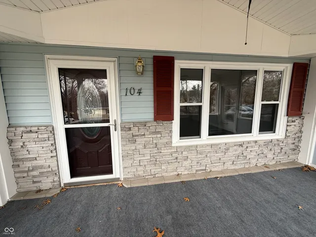 $195,000 | 104 Quiet Lane, Oolitic, IN 47451